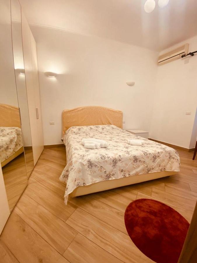 Large Garden Apartment Roma Ngoại thất bức ảnh
