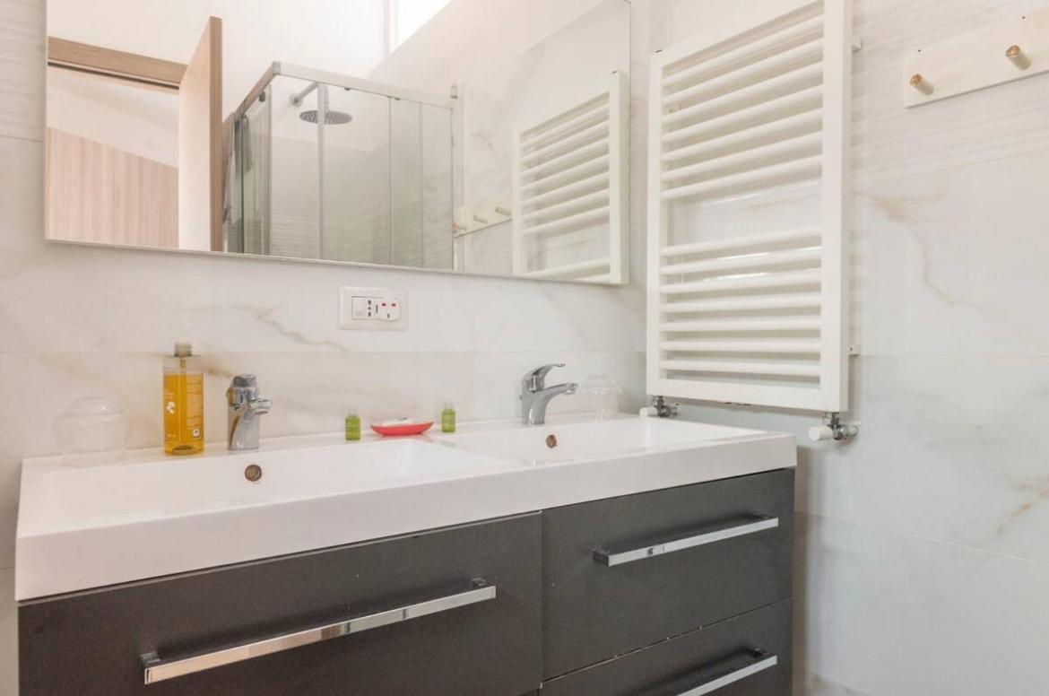 Large Garden Apartment Roma Ngoại thất bức ảnh