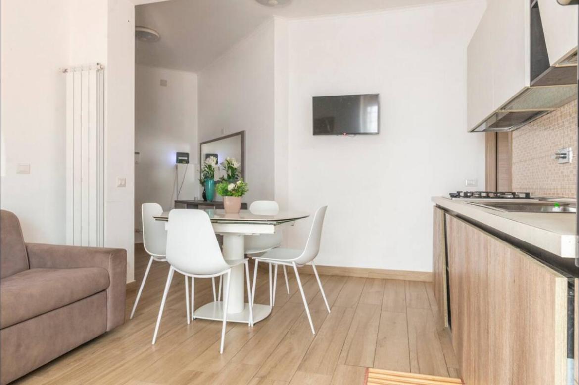 Large Garden Apartment Roma Ngoại thất bức ảnh