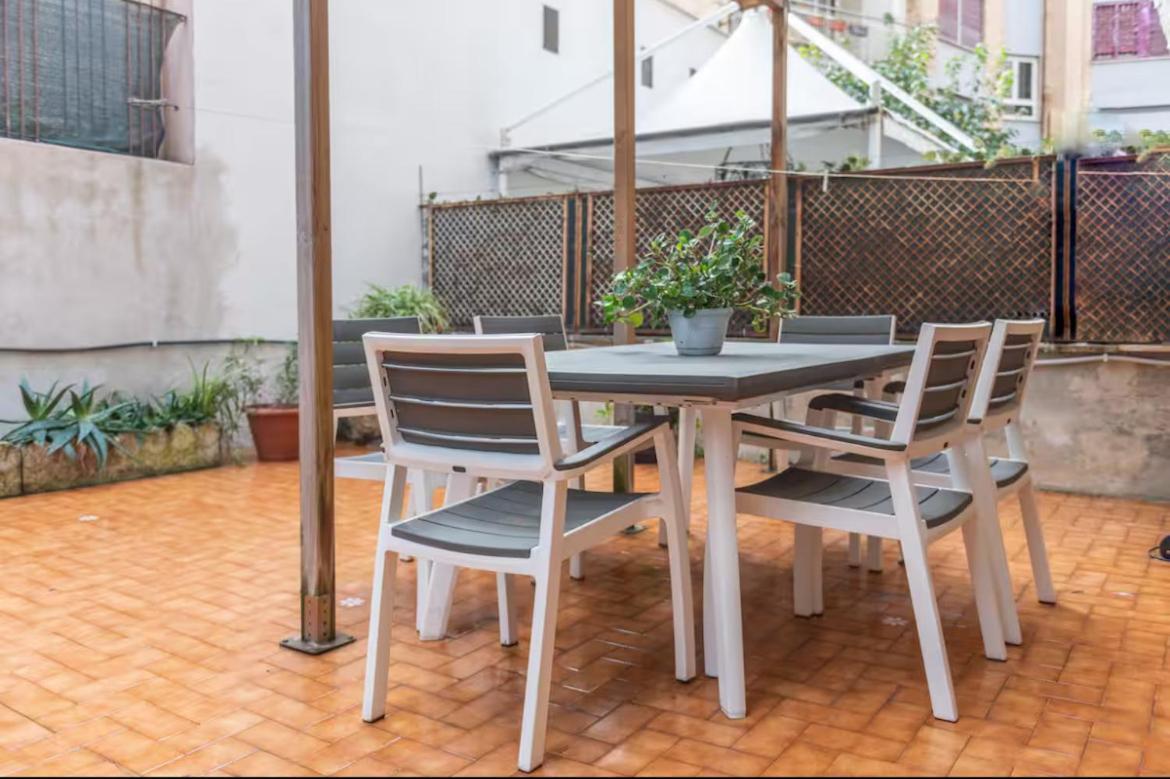 Large Garden Apartment Roma Ngoại thất bức ảnh
